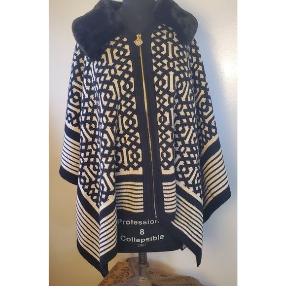 New Ann Klein M Full Zip Poncho Detachable Fur Collar Black Cream Geometric